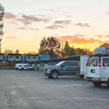 Lakeview Lodge Motel エクステリア 写真
