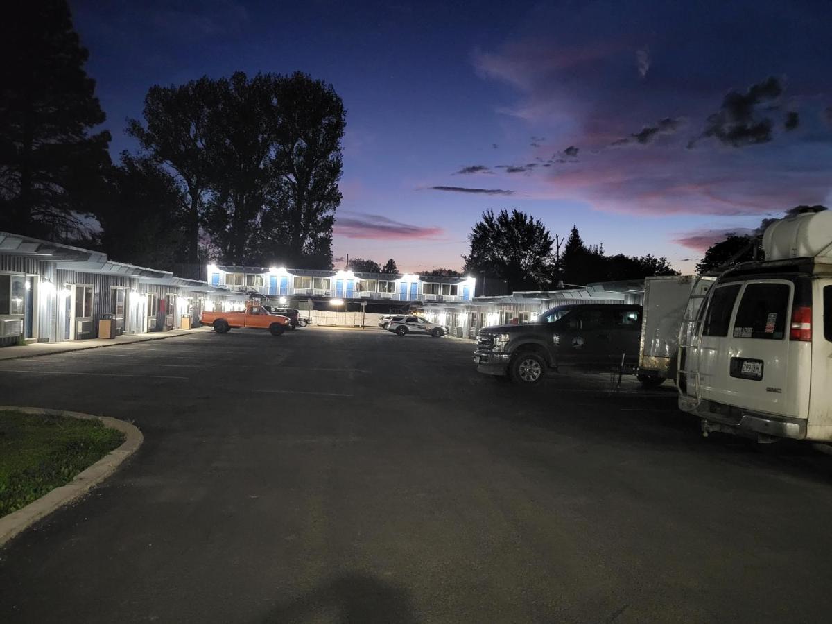 Lakeview Lodge Motel エクステリア 写真